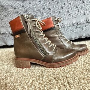 Green Lace-Up Ankle Style Pikolino Boots